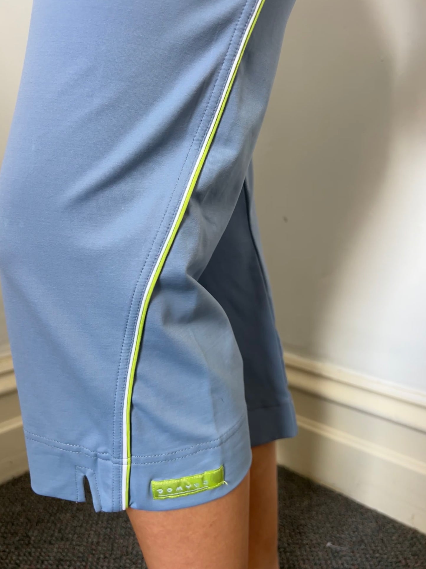 Blue Green Capri 3/4 Length Trousers - Size 8