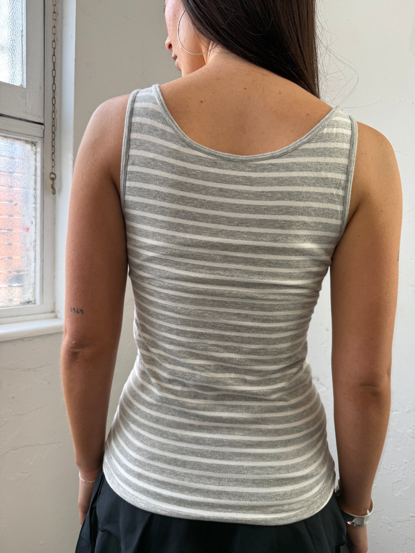 Grey White Striped Grommet Top - Size Medium/Large