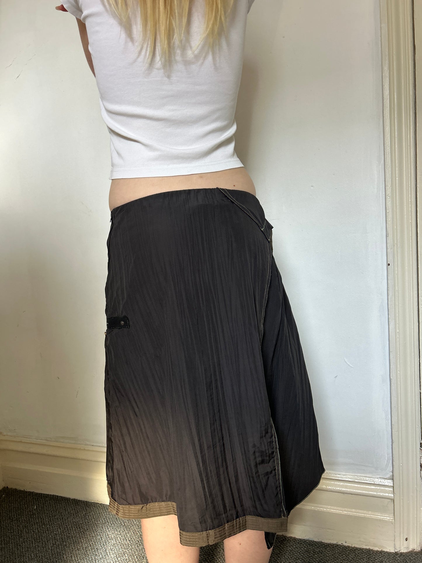 Black Green Low Waisted Midi Maxi Skirt - Size Small/Medium