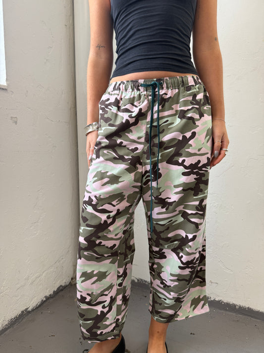 Camo Green Pink Capris - Size Small