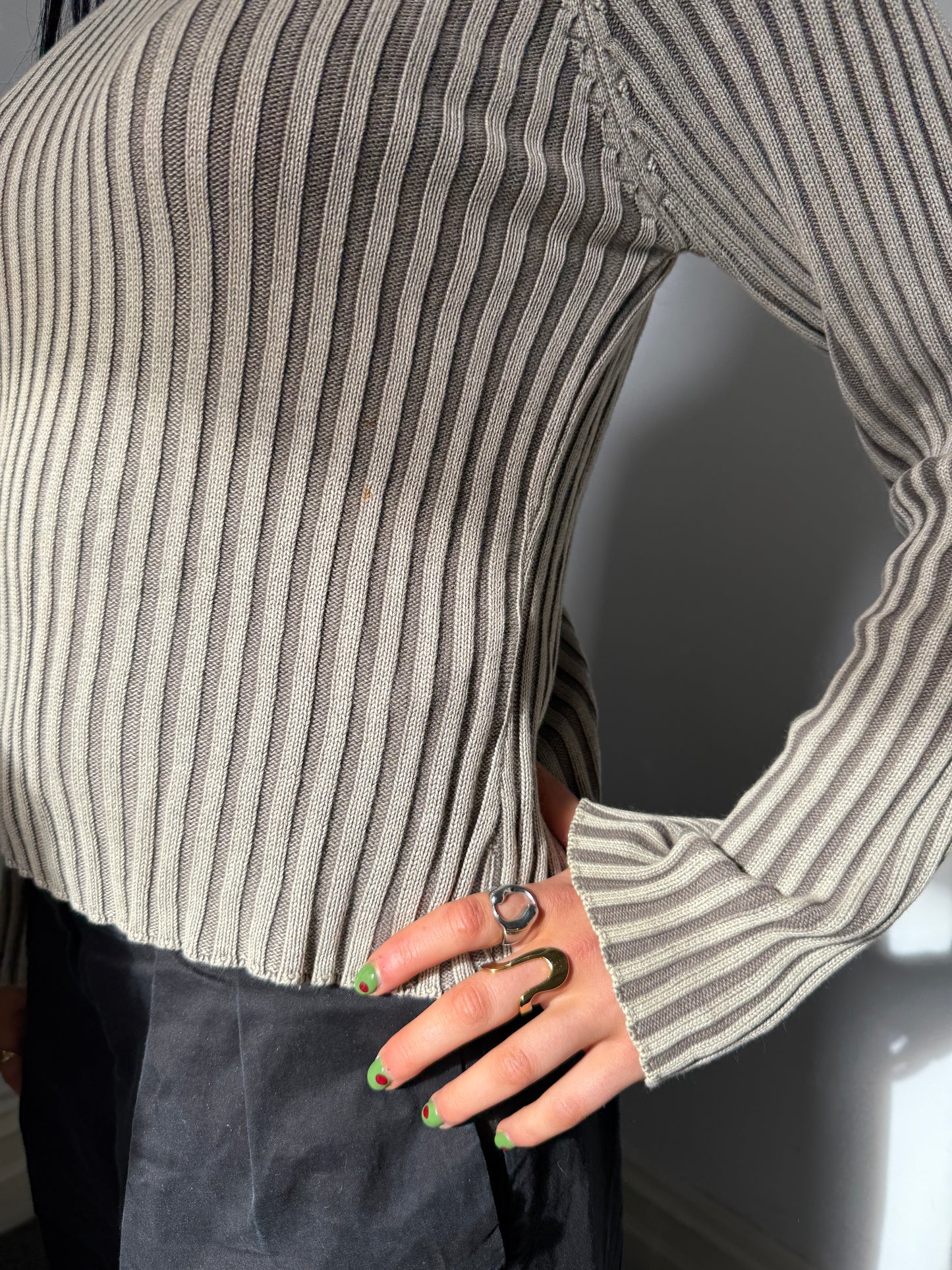 Beige Ribbed Knitted Jumper - Size Large