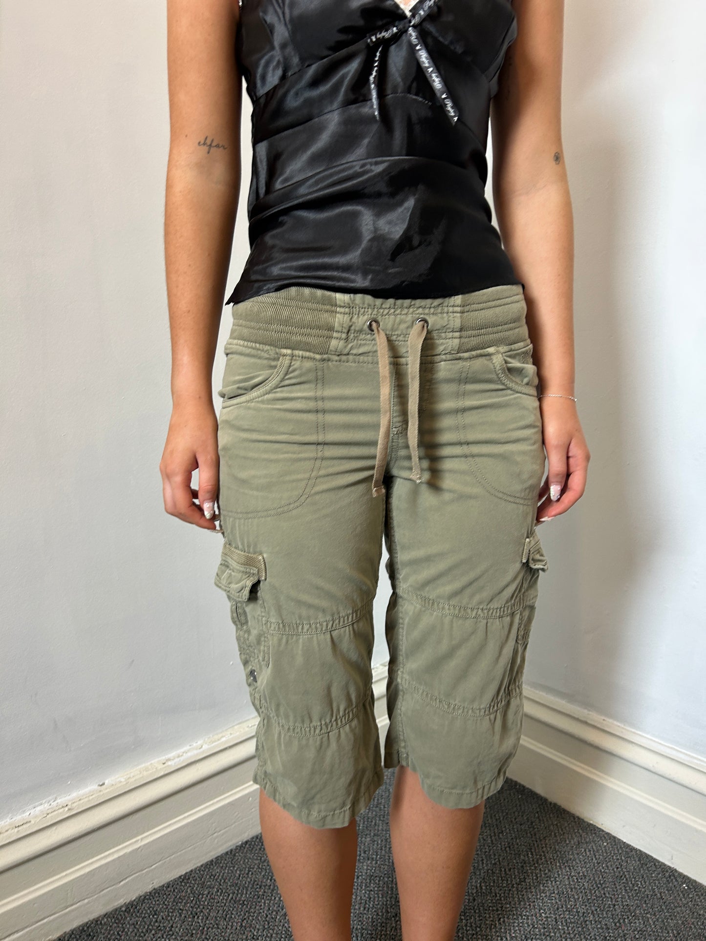 Khaki Green Rip Curl Capris - Size 8