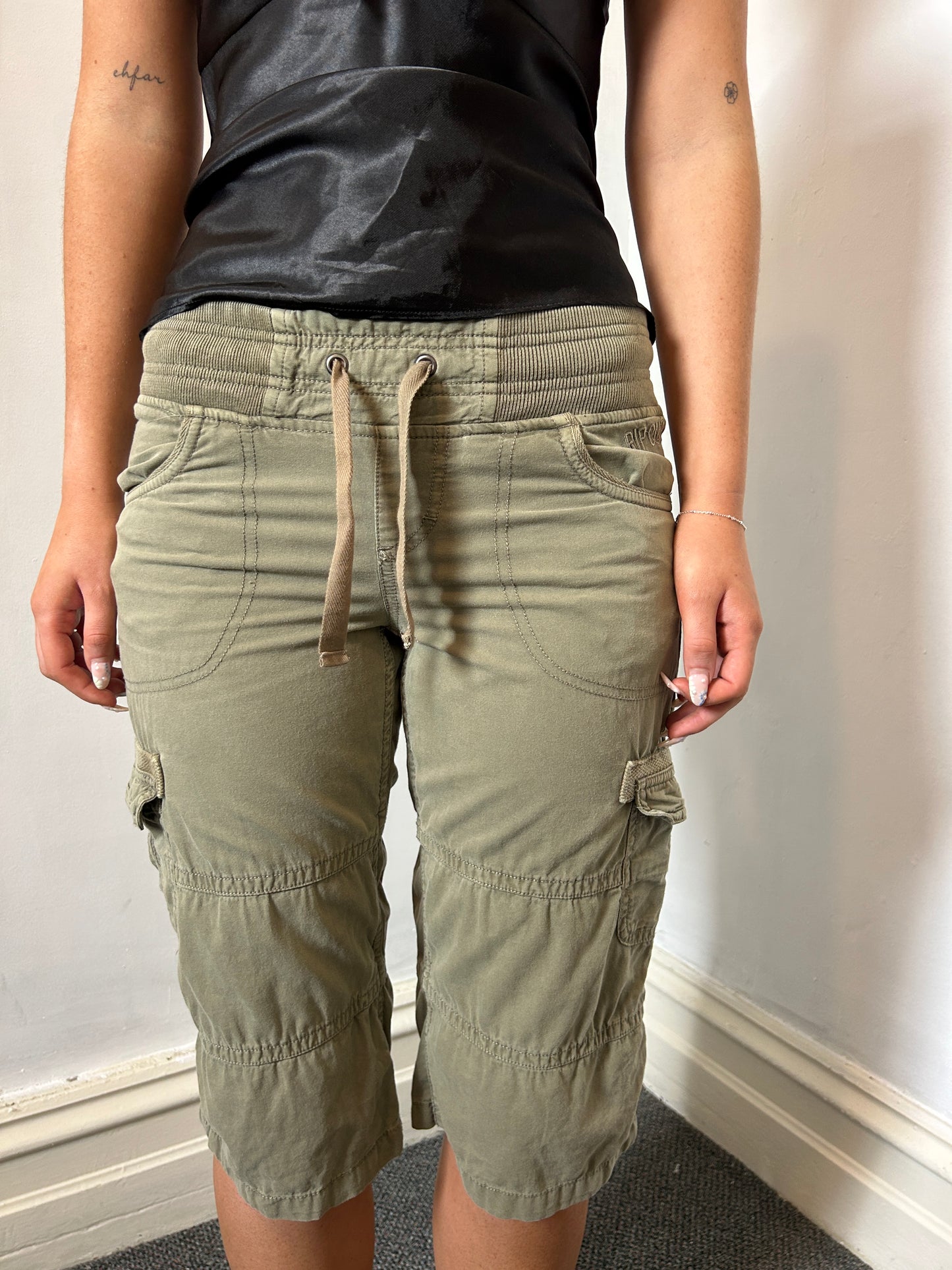 Khaki Green Rip Curl Capris - Size 8