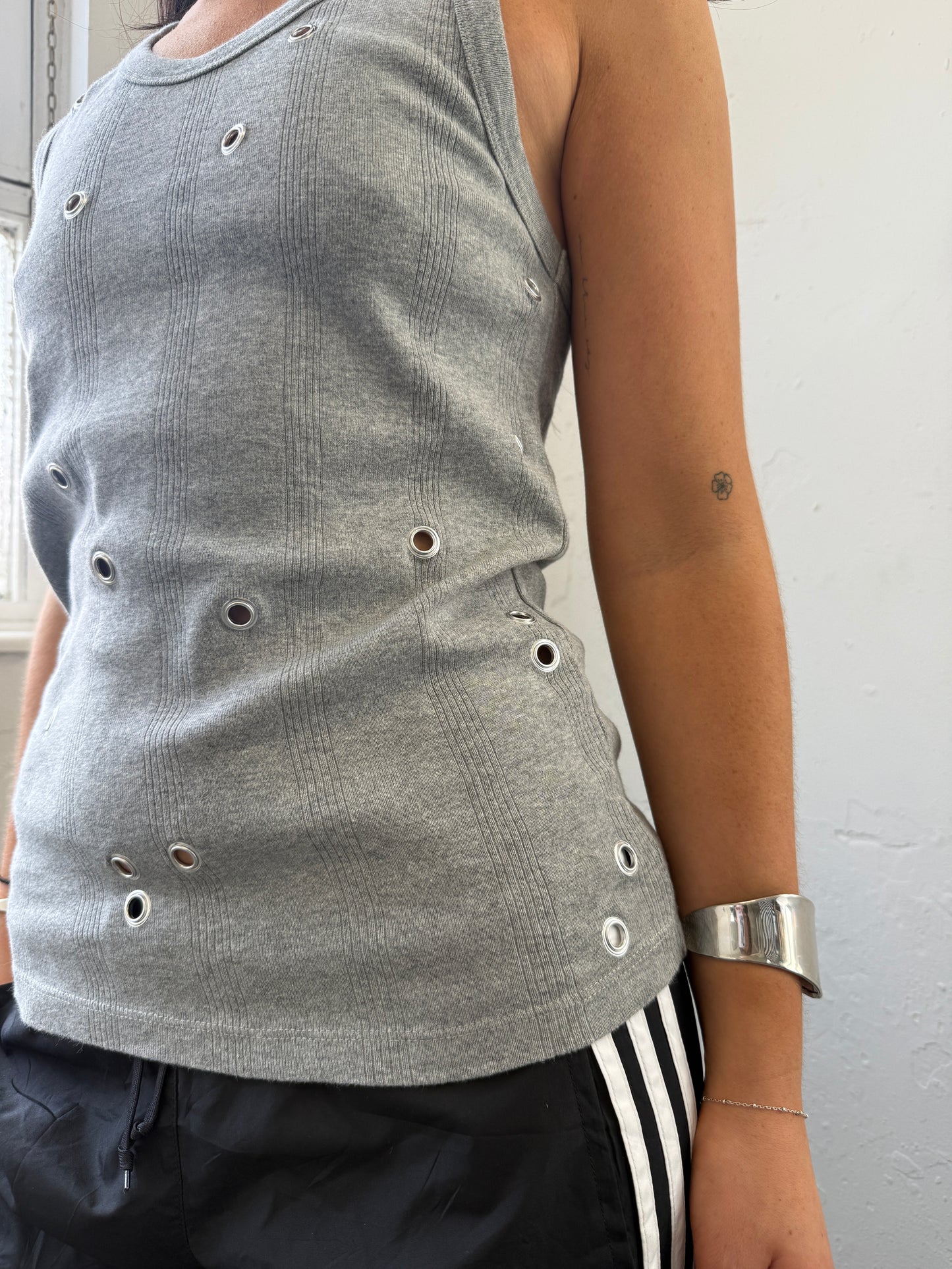 Grey Grommet Tank Top - Size Medium/Large