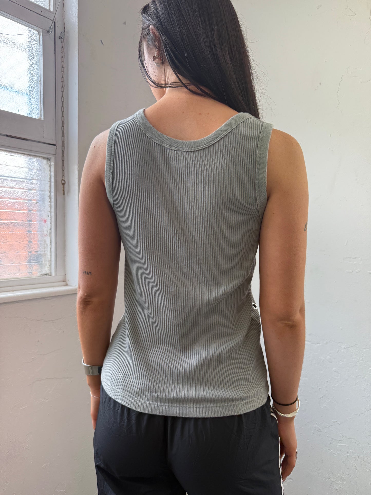 Green Grommet Top - Size Medium