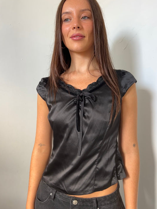 Black Lace w Tie To Front Top - Size Small