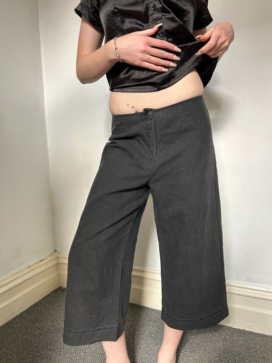 Dark Grey Culotte Capri Pants - Size Small