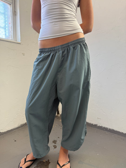 Blue/Grey Slouchy Capris - W30
