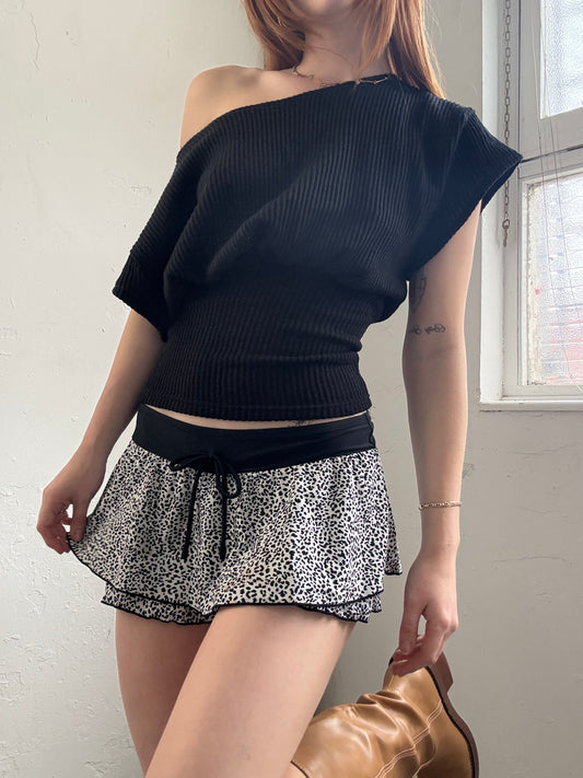 Black White Grey Cheetah Print Skirt/Shorts - Size Small/Medium
