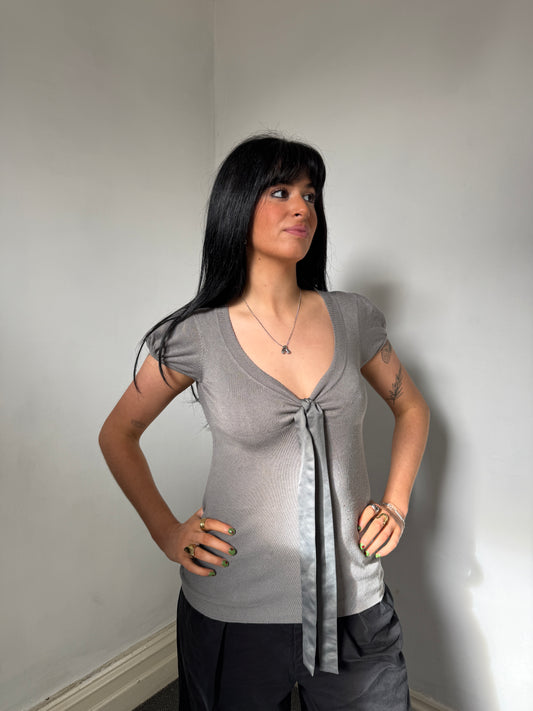 Grey V Neck Long Top w Tie Detail - Size Large